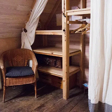 La Roquette-chambre D'hotes 3*